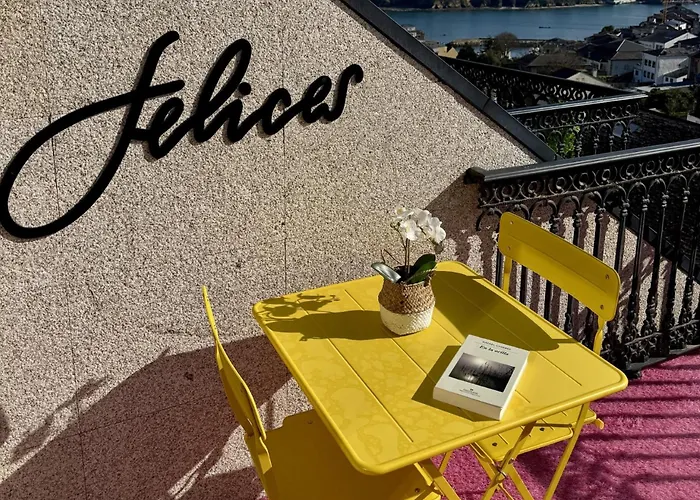Moderno Piso Con La Mejor Terraza De Y Vistas Maravillosas * Ribadeo